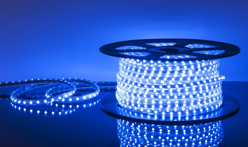 Монтаж світлодіодної стрічки: покрокова інструкція для початківців