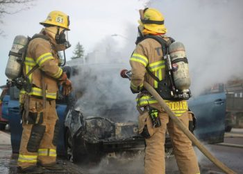 Пожежа в авто: що робити у перші 60 секунд, чек-лист для водія