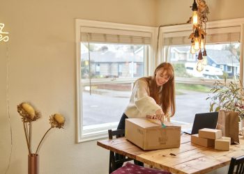 Камин из коробок своими руками на Новый год