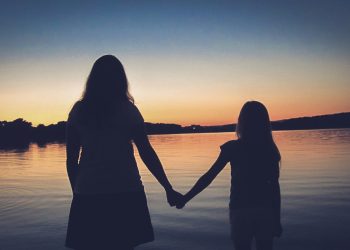 Привітання з днем народження дочці до сліз у віршах