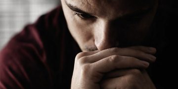 Молитва від панічних атак: прохання про спокій і душевну рівновагу