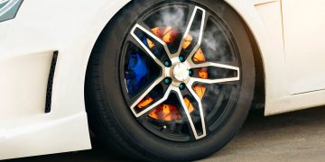 Почему греется тормозной диск с одной стороны