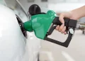 Можно ли смешивать спиртовой бензин с обычным: последствия и рекомендации