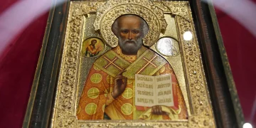 Сильная молитва Николаю Чудотворцу за взрослого сына от пьянства